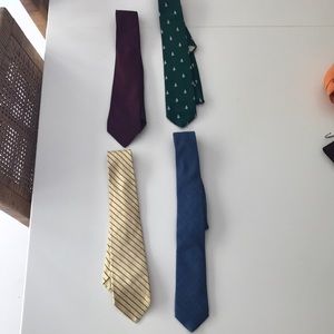 Set of 4 ties